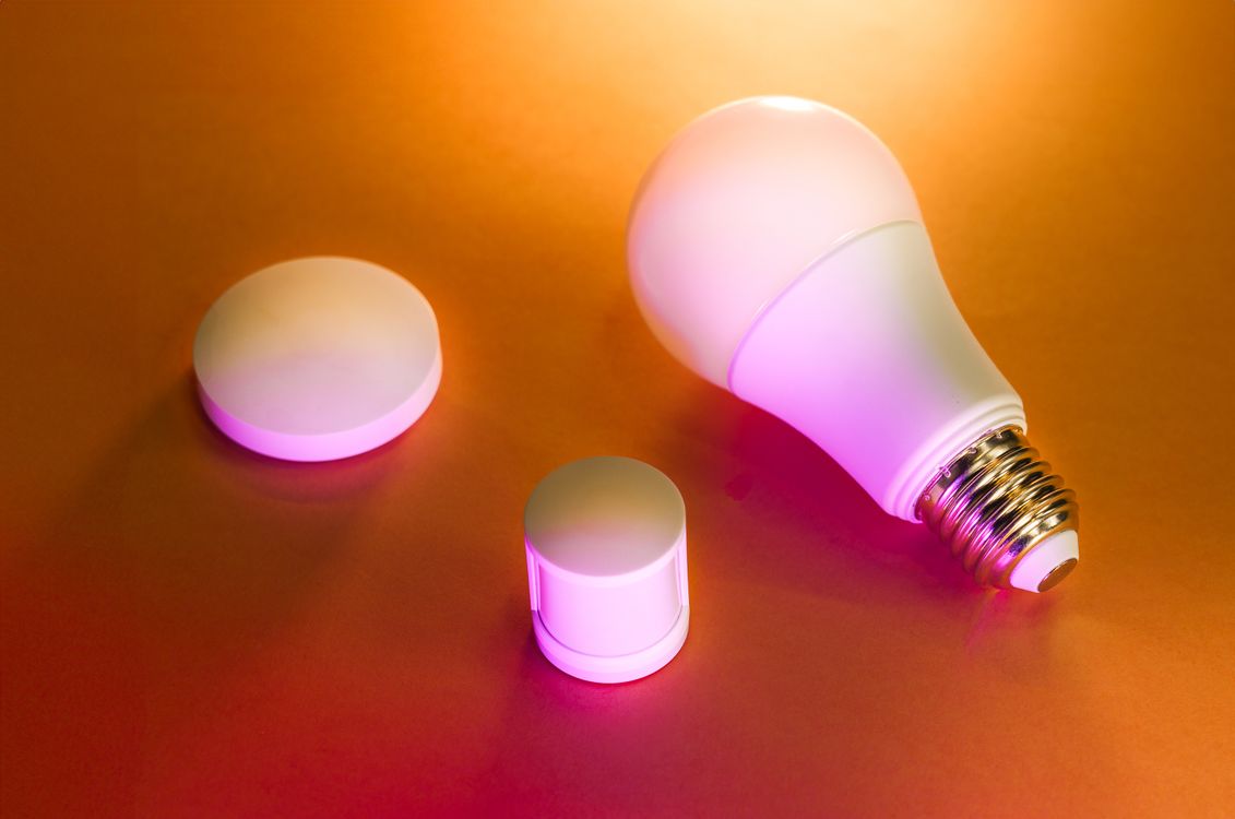 Aura color-changing smart bulb product photo